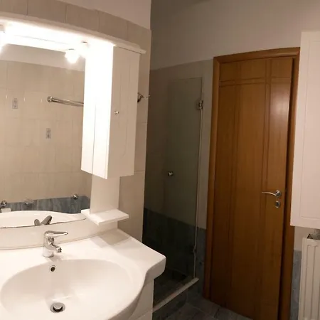 Eleni * Drosia (Central Greece)